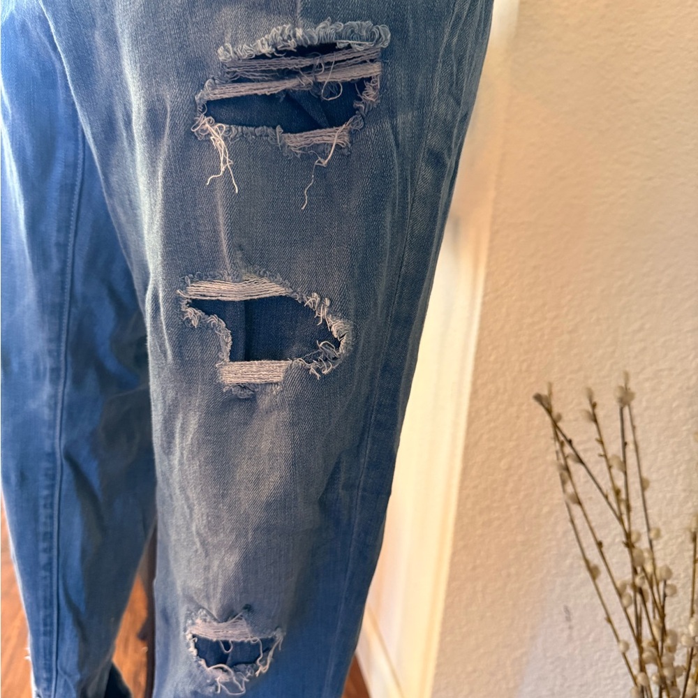 New York & Company Light Wash Cuffed Ankle Jeans Distressed - Picture 6 of 9